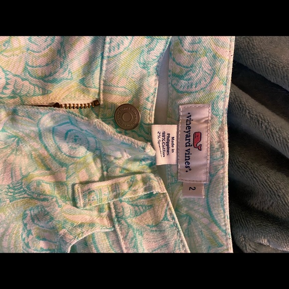 Vineyard Vines design skinny jeans size 2 - Picture 3 of 3